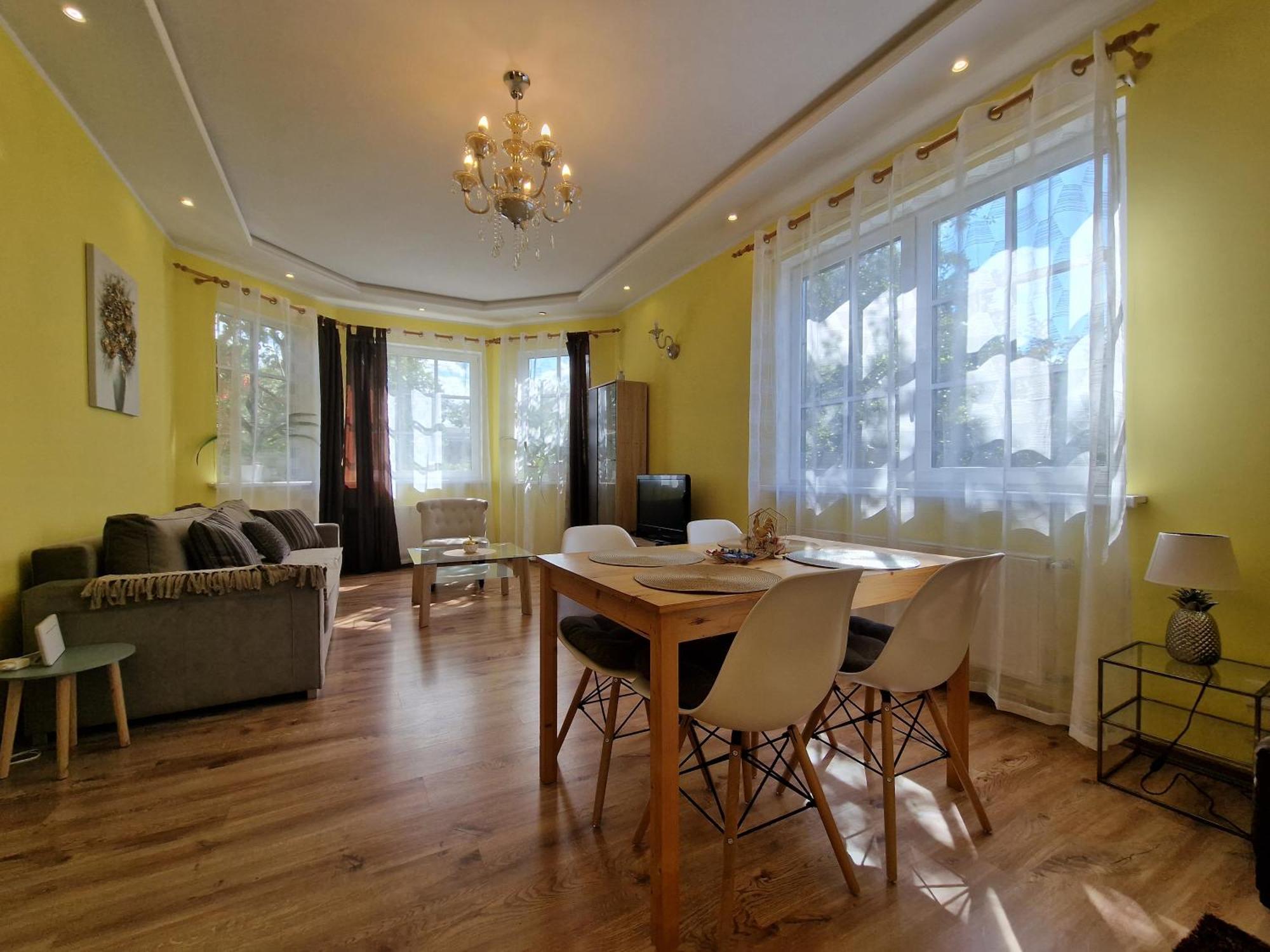 Boutigue City House With Terrace And Garden Free Parking Рига Екстер'єр фото